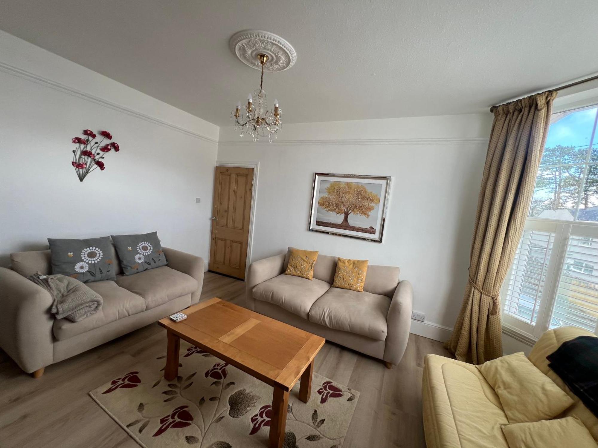 Spacious First Floor Family Flat, Sea View ทอร์คิ ภายนอก รูปภาพ